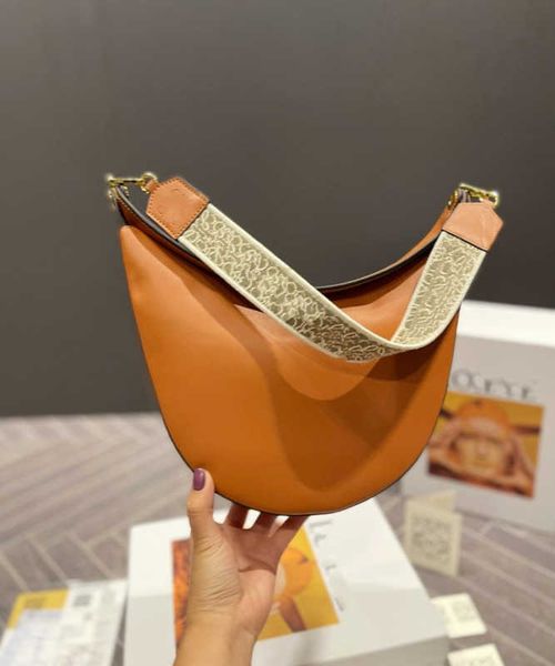 luxury fashion women's underarm bag loweeks designer bag classic full skin presbyteria design shoulder bag crossbody bag wandering bag
luxury fashion women's underarm bag loweeks designer bag classic full skin presbyteria design shoulder bag crossbody bag wandering bag