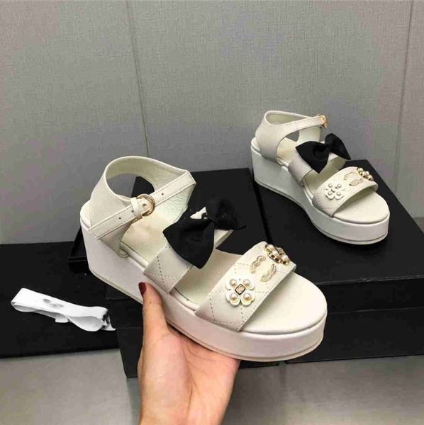 fashion women's sandals channel luxury brand letter logo summer women's high heels men's casual student flats, Black
fashion women's sandals channel luxury brand letter logo summer women's high heels men's casual student flats, Black
