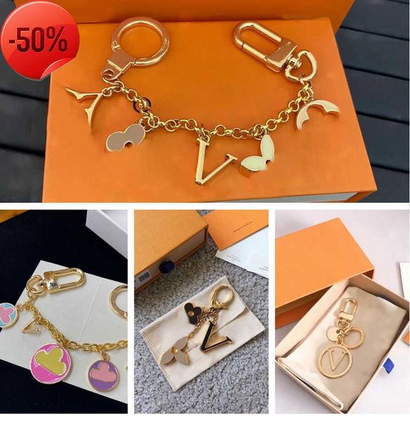 keychains lanyards luxury designers keychains letters with diamonds keychain car key chain women buckle jewelry keyring bags pendant exquisi, Silver
keychains lanyards luxury designers keychains letters with diamonds keychain car key chain women buckle jewelry keyring bags pendant exquisi, Silver