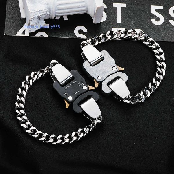 bangle golden 1017-alyx-9sm buckle bracelet men women 1 1 openwork letters hero charm chain titanium alyx bracelet q0717, Black
bangle golden 1017-alyx-9sm buckle bracelet men women 1 1 openwork letters hero charm chain titanium alyx bracelet q0717, Black