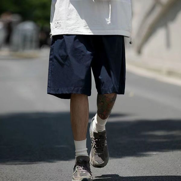 2023 shorts are trendy and simple and comfortable, White;black 
2023 shorts are trendy and simple and comfortable, White;black