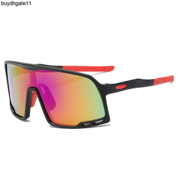 fashion designer luxury sunglasses new men's and women's outdoor cycling sports glasses bicycle eye protection large frame 6id0, White;black 
fashion designer luxury sunglasses new men's and women's outdoor cycling sports glasses bicycle eye protection large frame 6id0, White;black