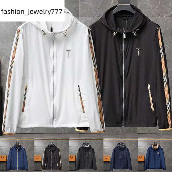classic plaid mens hooded jacket designer jacket men fashion casual windbreaker spring summer thin coat, Black;brown
classic plaid mens hooded jacket designer jacket men fashion casual windbreaker spring summer thin coat, Black;brown