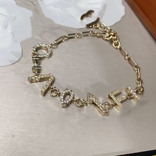 popular designer exquisite love bracelet women gold bracelets chain fashion personality hip-hop ax14b, Golden;silver
popular designer exquisite love bracelet women gold bracelets chain fashion personality hip-hop ax14b, Golden;silver