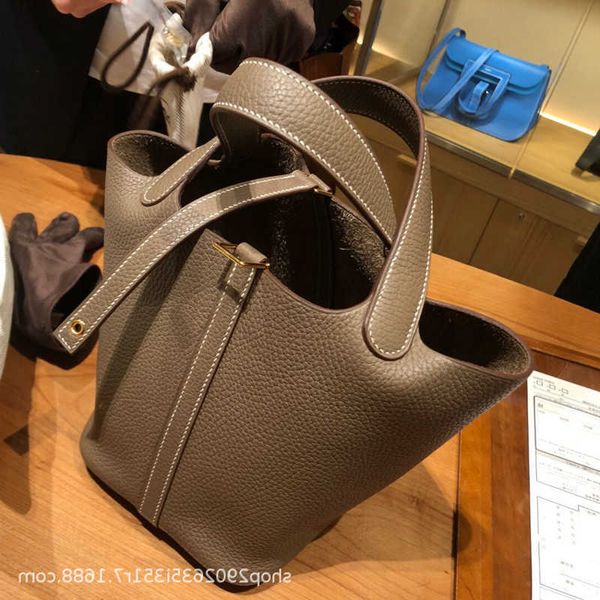 authentic handbag desinger totes picotin bags 2023 spring and summer new style mother son vegetable basket bag leather litchi pattern togo l
authentic handbag desinger totes picotin bags 2023 spring and summer new style mother son vegetable basket bag leather litchi pattern togo l