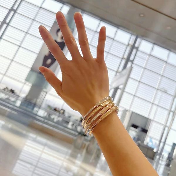 wedding rings tiff lock women's earrings padlock 1 1 luxury rotating diamond open irregular platinum silver rose gold jewelry 230815, Slivery;golden
wedding rings tiff lock women's earrings padlock 1 1 luxury rotating diamond open irregular platinum silver rose gold jewelry 230815, Slivery;golden