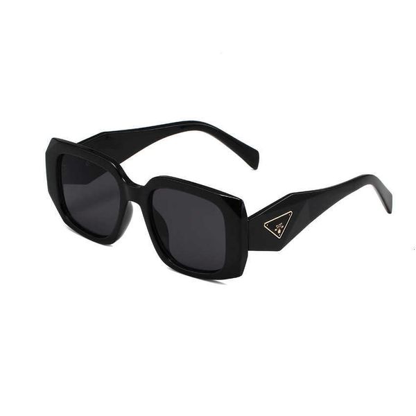 fashion designer cool sunglasses new 18# sunglasses with large box for myopia, White;black
fashion designer cool sunglasses new 18# sunglasses with large box for myopia, White;black
