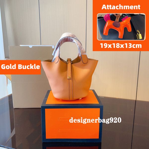 designers bags large tote bags travel shoulder bag genuine leather ladies handbags gold or silver buckle thick strap travel office shopping
designers bags large tote bags travel shoulder bag genuine leather ladies handbags gold or silver buckle thick strap travel office shopping