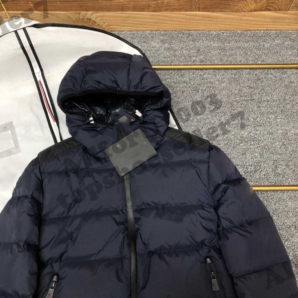 m designer hat zipper hidden letter mens down jackets arm badge hooded puffer jacket winter warm coat thick outwear black parkas size 1-5
m designer hat zipper hidden letter mens down jackets arm badge hooded puffer jacket winter warm coat thick outwear black parkas size 1-5