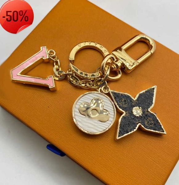 keychains lanyards luxury designers keychains letters with diamonds keychain car key chain women buckle jewelry keyring bags pendant 548ess, Silver
keychains lanyards luxury designers keychains letters with diamonds keychain car key chain women buckle jewelry keyring bags pendant 548ess, Silver