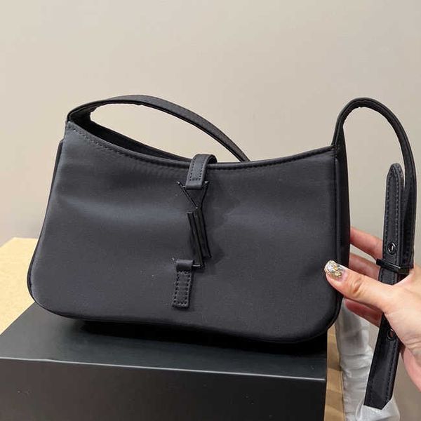 designer bag women luxury handbag bags tote bagg shoulder black calfskin classic diagonal
designer bag women luxury handbag bags tote bagg shoulder black calfskin classic diagonal