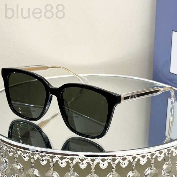 sunglasses designer new fashion 1121 network red same plate box for men and women um1o, White;black
sunglasses designer new fashion 1121 network red same plate box for men and women um1o, White;black