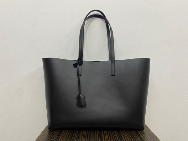 394194 classic women's handbag high-end quality shopping bag casual plain tote bag inside flip leather bag with small bag capacity is v
394194 classic women's handbag high-end quality shopping bag casual plain tote bag inside flip leather bag with small bag capacity is v