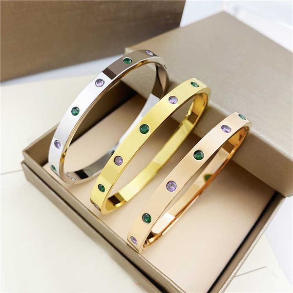 womens designer making of titanium steel plated gold silver non tarnish bangle bracelets for women & men inlaid green diamond womens designe, Black
womens designer making of titanium steel plated gold silver non tarnish bangle bracelets for women & men inlaid green diamond womens designe, Black