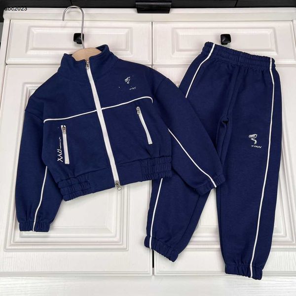 new designer tracksuit baby autumn suit size 100-160 cm 2pcs zippered long sleeved jacket and white striped sports pants july08
new designer tracksuit baby autumn suit size 100-160 cm 2pcs zippered long sleeved jacket and white striped sports pants july08