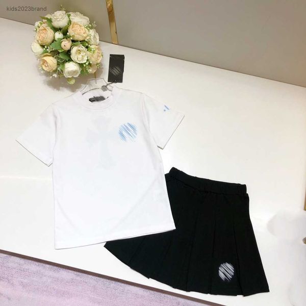 designer girl dress kids tracksuits baby sets size 100-160 cm 2pcs front and rear logo printed t-shirt and lace up shorts skirt july10, White
designer girl dress kids tracksuits baby sets size 100-160 cm 2pcs front and rear logo printed t-shirt and lace up shorts skirt july10, White