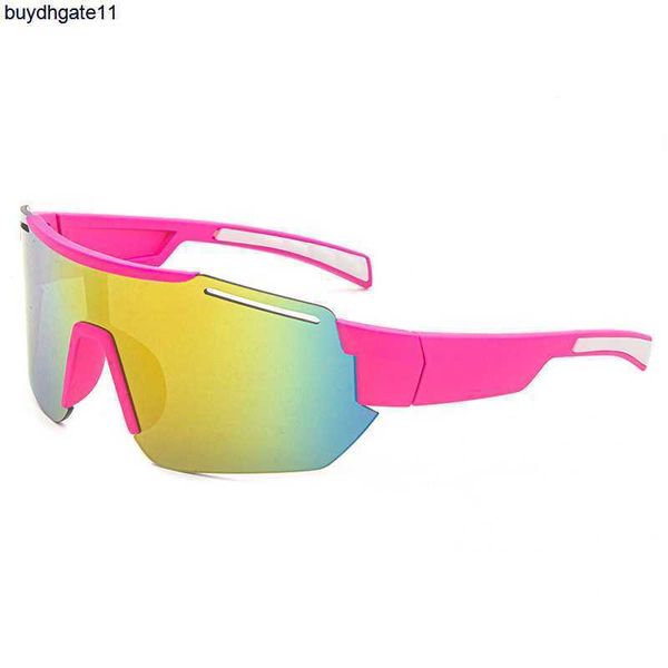 fashion designer luxury sunglasses new cycling glasses outdoor sports men's and women's polarizing bicycle windproof running now a, White;black
fashion designer luxury sunglasses new cycling glasses outdoor sports men's and women's polarizing bicycle windproof running now a, White;black