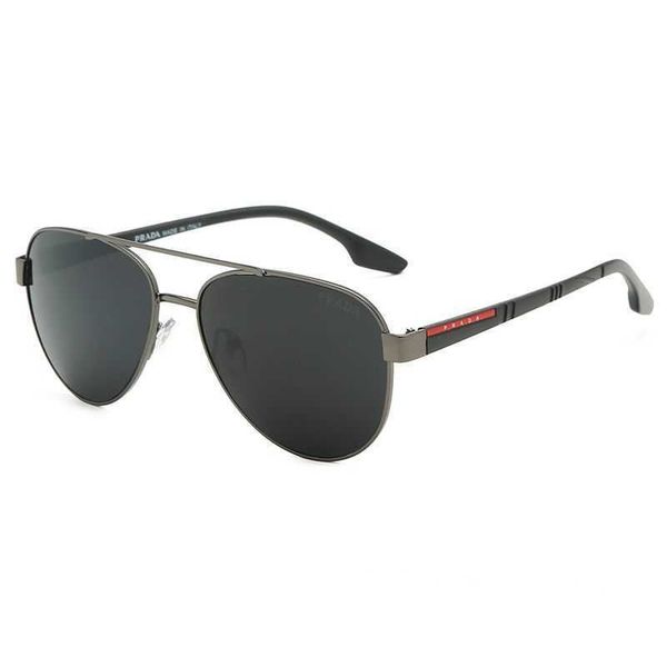designer cool sunglasses classic european and american fashionable men's outdoor anti-glare driver business, White;black
designer cool sunglasses classic european and american fashionable men's outdoor anti-glare driver business, White;black