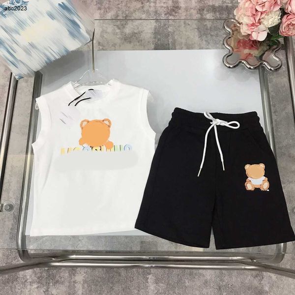 new kids designer clothes child sets size 100-150 cm 2pcs sleeveless t-shirt and shorts with colored logo print july17, White
new kids designer clothes child sets size 100-150 cm 2pcs sleeveless t-shirt and shorts with colored logo print july17, White