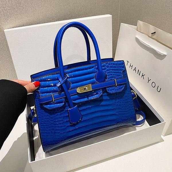 factory wholesale ladies shoulder bags 8 colors this year's popular embossed leather tote bag elegant atmosphere crocodile handbag joke
factory wholesale ladies shoulder bags 8 colors this year's popular embossed leather tote bag elegant atmosphere crocodile handbag joke