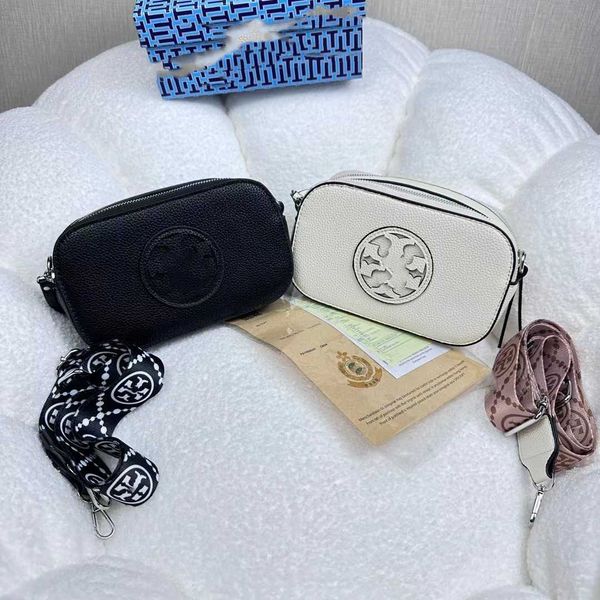 designer bag 2024 early launch summer new tb fashion camera glasses with double zipper design single shoulder crossbody small square
designer bag 2024 early launch summer new tb fashion camera glasses with double zipper design single shoulder crossbody small square