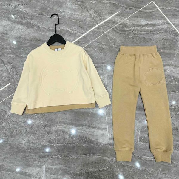 designer baby suits tracksuits size 90-160 cm 2pcs long sleeved sweatshirt with front and back stitching and sports pants july11, White
designer baby suits tracksuits size 90-160 cm 2pcs long sleeved sweatshirt with front and back stitching and sports pants july11, White