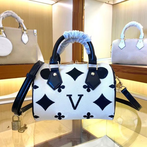 fashion casual crossbody casual bag luxury handbag designer bags women boston bag
fashion casual crossbody casual bag luxury handbag designer bags women boston bag