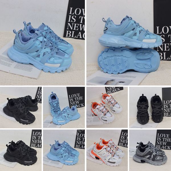 fashion triple s 3.0 casual shoes height increase platform sneaker glow in the dark black pink royal grey vintage designer men women
fashion triple s 3.0 casual shoes height increase platform sneaker glow in the dark black pink royal grey vintage designer men women