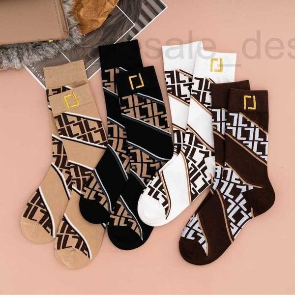 socks & hosiery designer ff letters embroidery cotton sock women ins trend mid-calf socks hong kong style retro stacked stockings leisure vb, Black;white
socks & hosiery designer ff letters embroidery cotton sock women ins trend mid-calf socks hong kong style retro stacked stockings leisure vb, Black;white
