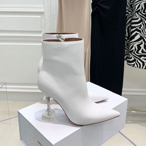 white ankle boots amina muaddi giorgia clear high-heeled ankle boots cubic heel pointed toes side zip pull-on leather outsole booties for wo, Black
white ankle boots amina muaddi giorgia clear high-heeled ankle boots cubic heel pointed toes side zip pull-on leather outsole booties for wo, Black