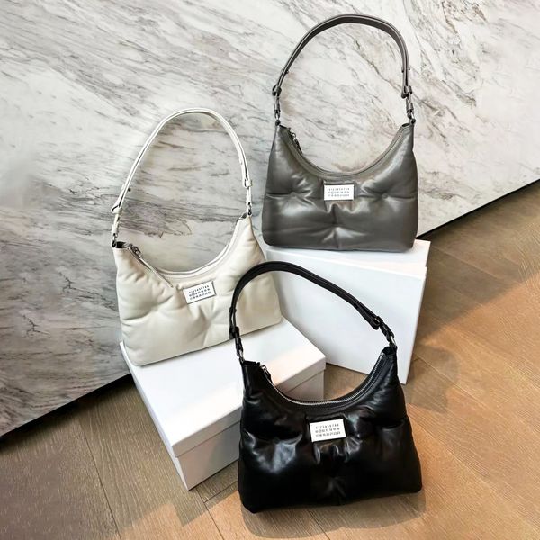 luxury margiela vintage flap mens lambskin cloud bag designer womens fashion shoulder bags hobo the tote cross body handbag wallet travel sl
luxury margiela vintage flap mens lambskin cloud bag designer womens fashion shoulder bags hobo the tote cross body handbag wallet travel sl