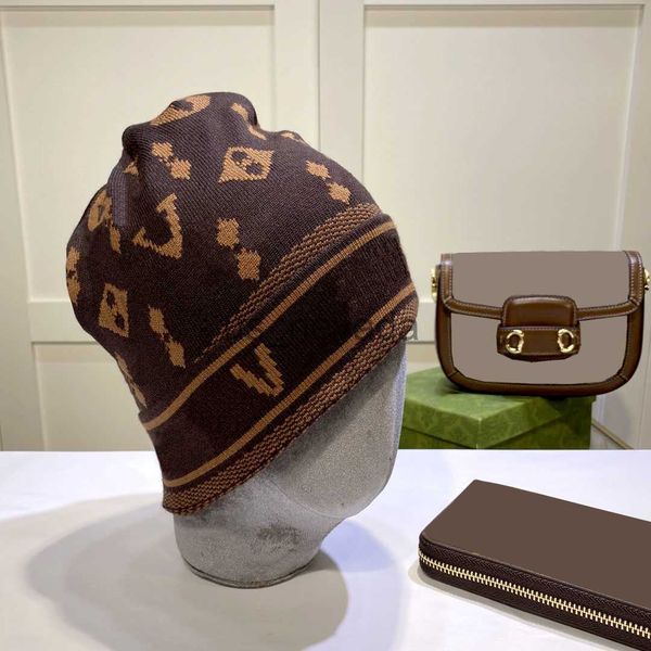 stingy brim hats designer beanie luxury beanie knitwear hat alphabet design temperament versatile beanie knitted hat warm letter design hat, Blue;gray
stingy brim hats designer beanie luxury beanie knitwear hat alphabet design temperament versatile beanie knitted hat warm letter design hat, Blue;gray