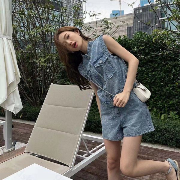 women denim shorts vest sleeveless waistcoat fashion print jacket coat high waisted shorts set, Gray
women denim shorts vest sleeveless waistcoat fashion print jacket coat high waisted shorts set, Gray