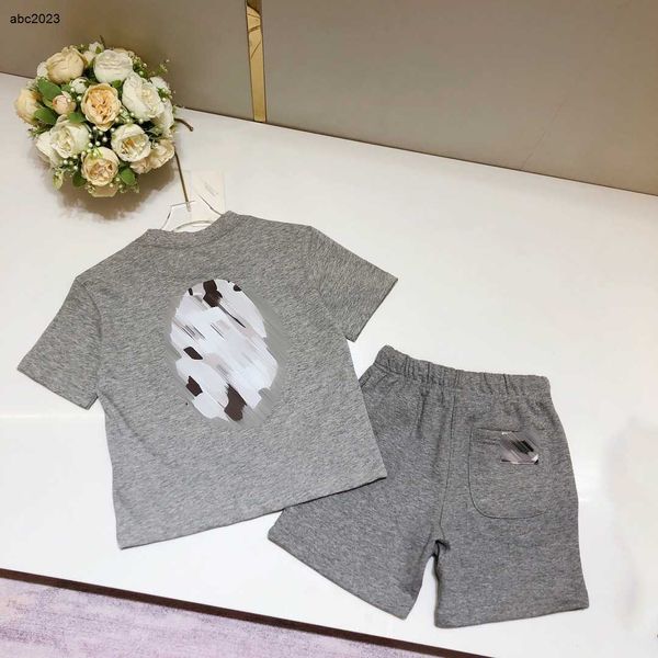 new designer baby summer suit kids tracksuit size 100-160 cm 2pcs oval pattern printed short sleeved t-shirt and shorts july10, White
new designer baby summer suit kids tracksuit size 100-160 cm 2pcs oval pattern printed short sleeved t-shirt and shorts july10, White