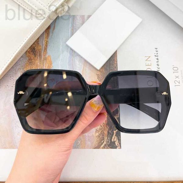 sunglasses designer 23 new plate display face small for women 145s, popular on the internet, same style triumphal arch trend 4w57, White;black
sunglasses designer 23 new plate display face small for women 145s, popular on the internet, same style triumphal arch trend 4w57, White;black