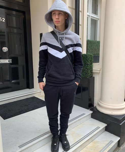 uk designer trapstar tracksuits high street fashion men women hoodie jogger pants set embroidered sportswear eu sizes xs, Black;brown
uk designer trapstar tracksuits high street fashion men women hoodie jogger pants set embroidered sportswear eu sizes xs, Black;brown