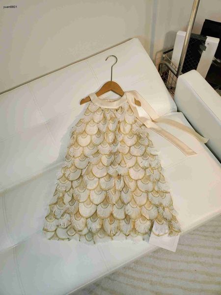 luxury designer baby clothes summer girl skirt size 100-150 cm gold thread embroidery edge design kids dress july10, Red;yellow
luxury designer baby clothes summer girl skirt size 100-150 cm gold thread embroidery edge design kids dress july10, Red;yellow
