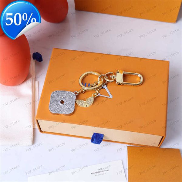 keychains lanyards luxury designer lover keychain fashion classic brand key buckle letter design handmade gold mens womens jewelry bag penda, Silver
keychains lanyards luxury designer lover keychain fashion classic brand key buckle letter design handmade gold mens womens jewelry bag penda, Silver