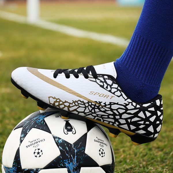 dress shoes mens soccer cleats high ankle football shoes long spikes outdoor soccer traing boots for men women soccer child shoes 230815, Black
dress shoes mens soccer cleats high ankle football shoes long spikes outdoor soccer traing boots for men women soccer child shoes 230815, Black