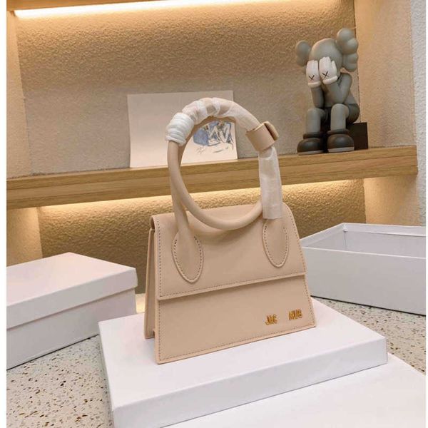 classic lady qualiy desiner handbags ladies jacquess bags evening bags shoulder luxury wallet shoulder purse crossbody leather handbag large
classic lady qualiy desiner handbags ladies jacquess bags evening bags shoulder luxury wallet shoulder purse crossbody leather handbag large