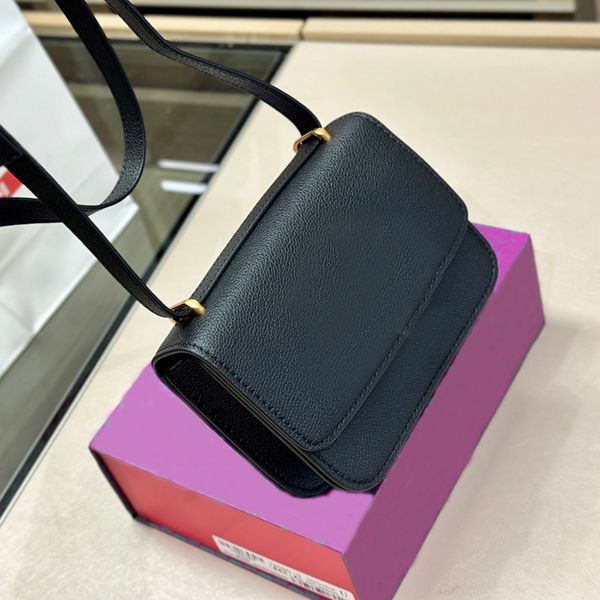 adjusting strap shoulder bags pure leather cambridge bag wallet solid color flip hardware hidden magnetic buckle cross decoration high quali
adjusting strap shoulder bags pure leather cambridge bag wallet solid color flip hardware hidden magnetic buckle cross decoration high quali