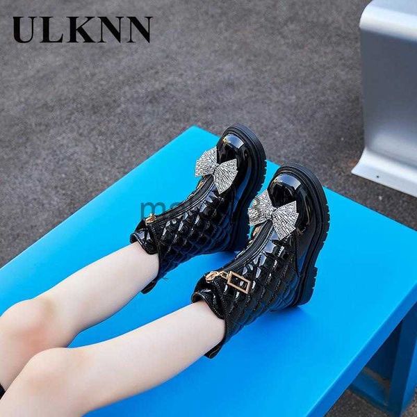 boots girl plush winter boats 2023 new white cotton boots single flat princess girls short boots children black velvet boots j230816, Black;grey
boots girl plush winter boats 2023 new white cotton boots single flat princess girls short boots children black velvet boots j230816, Black;grey