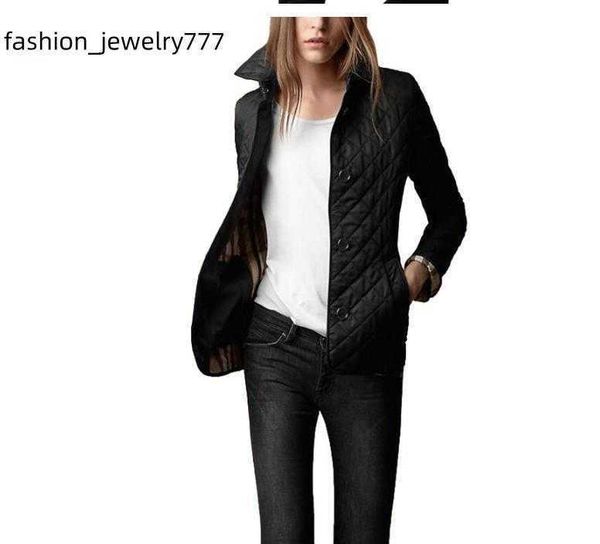 wholesale- new women jacket winter autumn coat fashion cotton slim jacket1 british style plaid quilting padded parkas, Black;brown
wholesale- new women jacket winter autumn coat fashion cotton slim jacket1 british style plaid quilting padded parkas, Black;brown