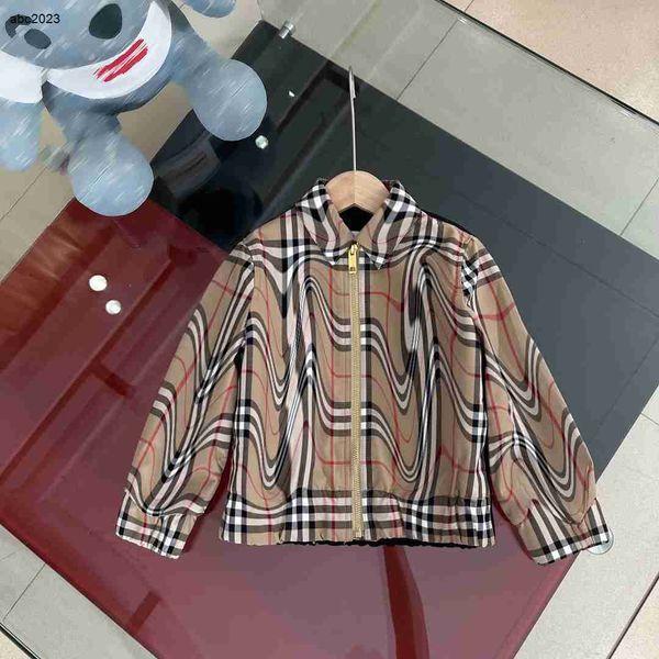 new designer kids jacket gold zipper decoration baby clothes size 100-160 cm front and rear stitching design child coat july13, Blue;gray
new designer kids jacket gold zipper decoration baby clothes size 100-160 cm front and rear stitching design child coat july13, Blue;gray