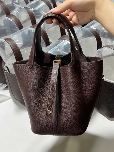 authentic handbag desinger totes picotin bags handmade wax line h home vegetable basket skin embryo tc leather pure steel hardware highend p
authentic handbag desinger totes picotin bags handmade wax line h home vegetable basket skin embryo tc leather pure steel hardware highend p