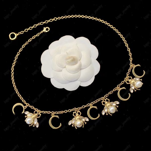 luxury designer fashion honey bee pendant necklace women's letter chokers necklace with box, Black
luxury designer fashion honey bee pendant necklace women's letter chokers necklace with box, Black