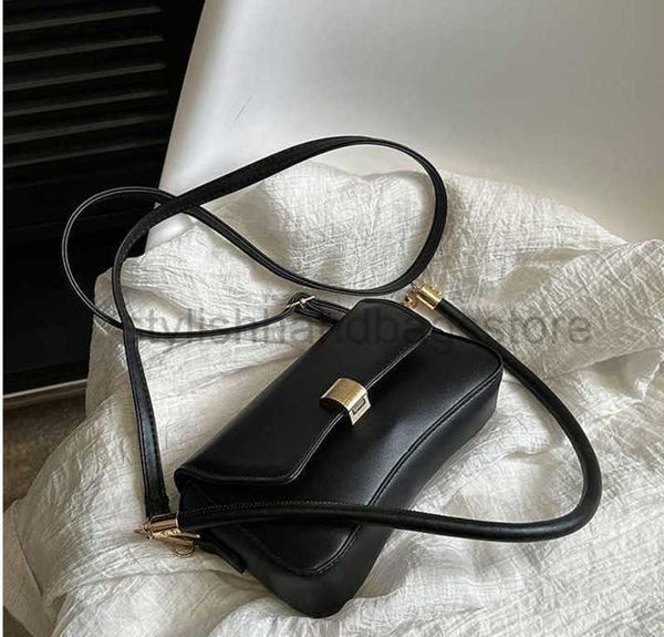 shoulder bags 2023 new versatile light luxury underarm women's bag single shoulder handheld stick bag fashion crossbody small square ba
shoulder bags 2023 new versatile light luxury underarm women's bag single shoulder handheld stick bag fashion crossbody small square ba