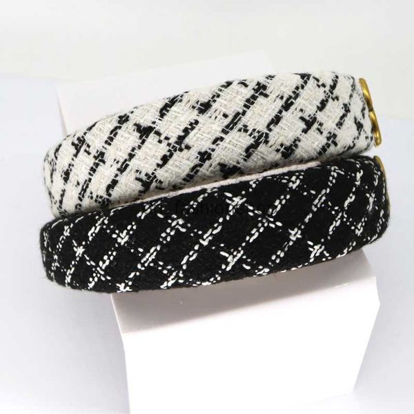 channel headband for women fashion designer hairpin headbands elastic hair hoop handmade c-letter vintage style exaggerated personality temp
channel headband for women fashion designer hairpin headbands elastic hair hoop handmade c-letter vintage style exaggerated personality temp