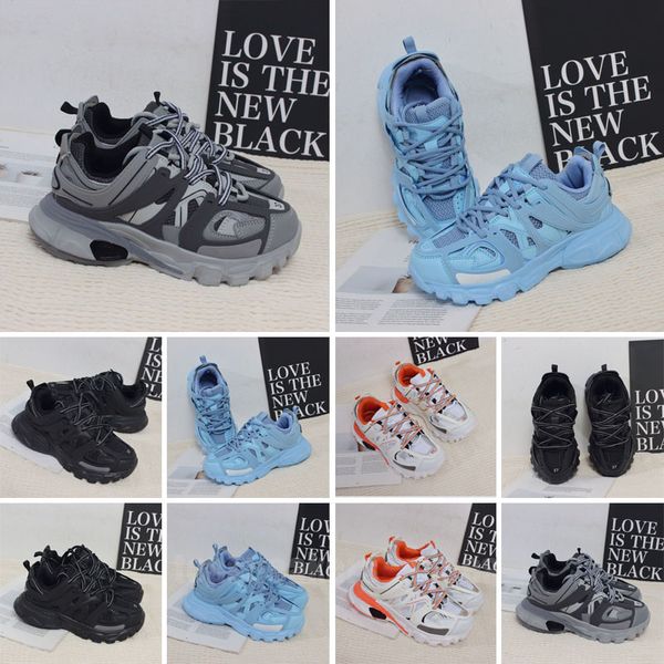 fashion triple s 3.0 casual shoes height increase platform sneaker glow in the dark blue black pink royal grey vintage designer men women
fashion triple s 3.0 casual shoes height increase platform sneaker glow in the dark blue black pink royal grey vintage designer men women