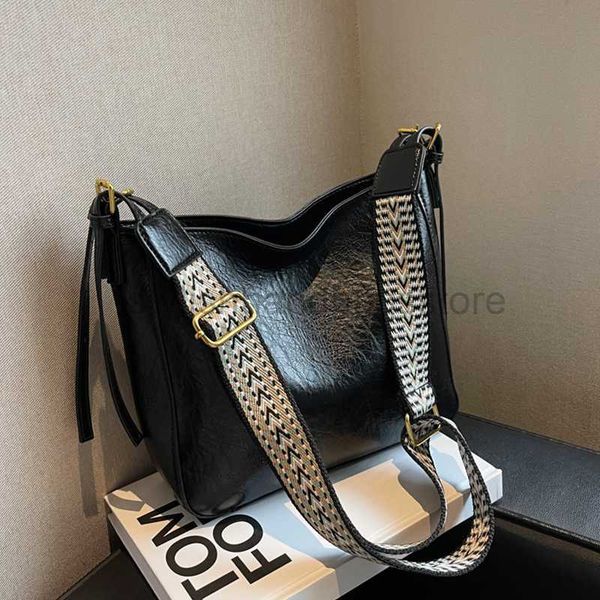 drawstring 2023 designer fashion women's luxury black shoulder bag vintage simple small pu leather bucket cross body bagstylishhandbags 
drawstring 2023 designer fashion women's luxury black shoulder bag vintage simple small pu leather bucket cross body bagstylishhandbags